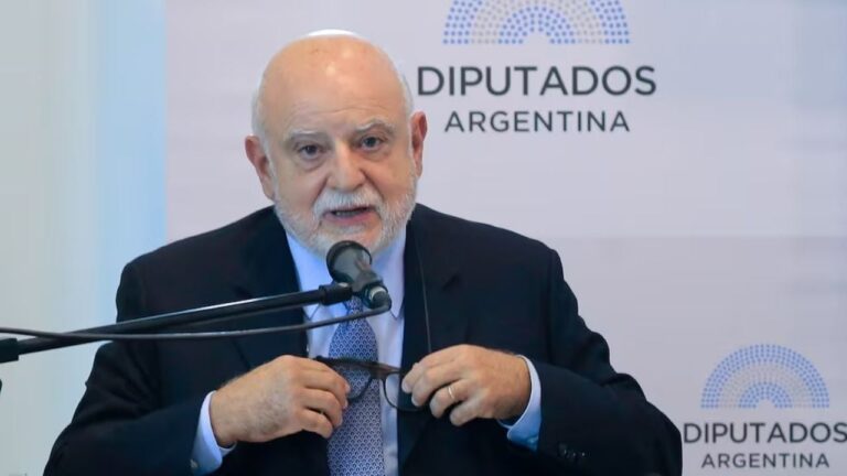 El Gobierno desplazó a Rodolfo Barra de la Procuración del Tesoro