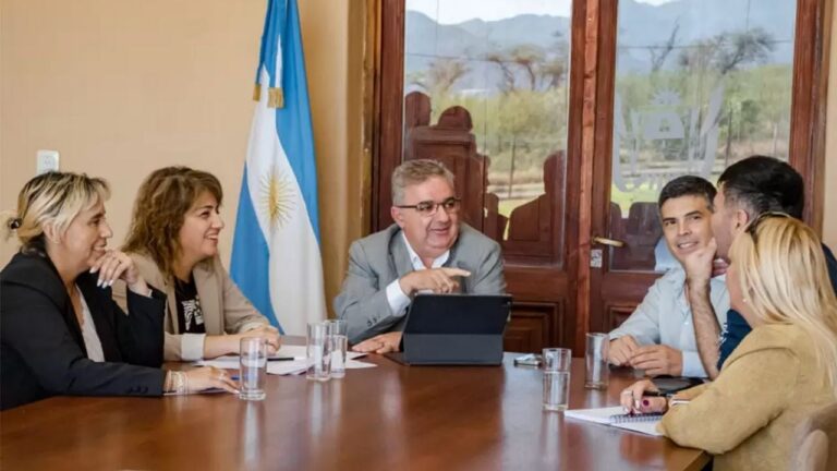 Destacan a nivel nacional la mejora salarial de los estatales catamarqueños