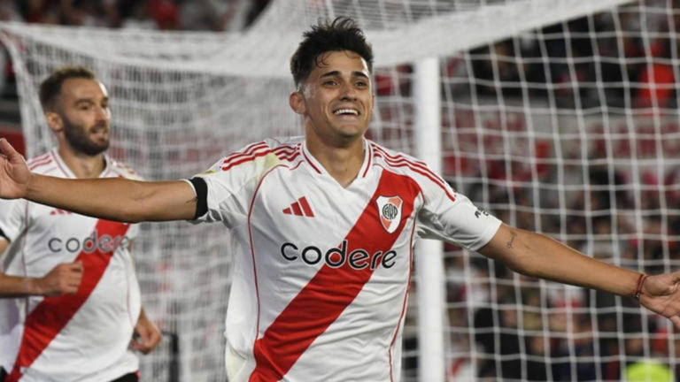 River Plate recibió una tentadora oferta de Rusia por Pablo Solari