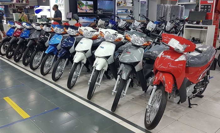 La venta de motos se disparó en enero y confirma el alza del consumo