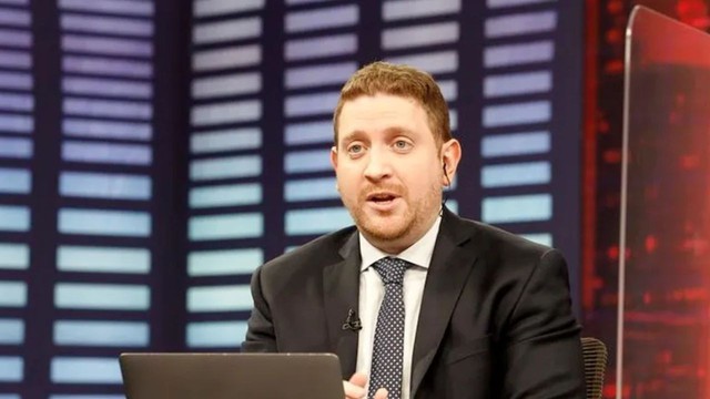 «Vos agarraste»: Jonatan Viale acusó a periodistas de recibir coimas de políticos