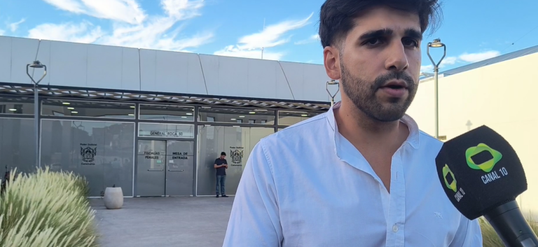 «Un polirubro»: Puente presentó nuevas pruebas que complicarían al ministro de Salud