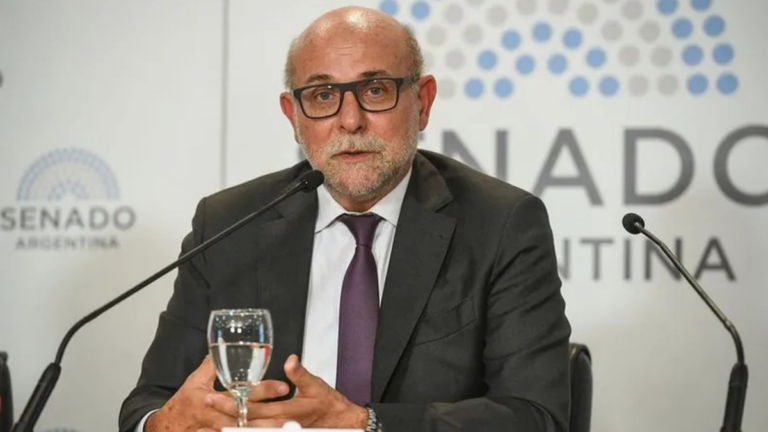 Flavio Fama: «Tenemos un gobernador que se nos ríe en la cara»