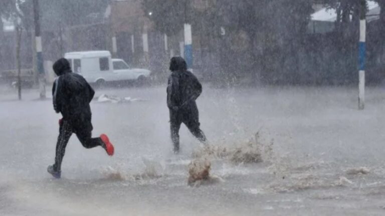 Hay alerta amarilla por tormentas en Catamarca