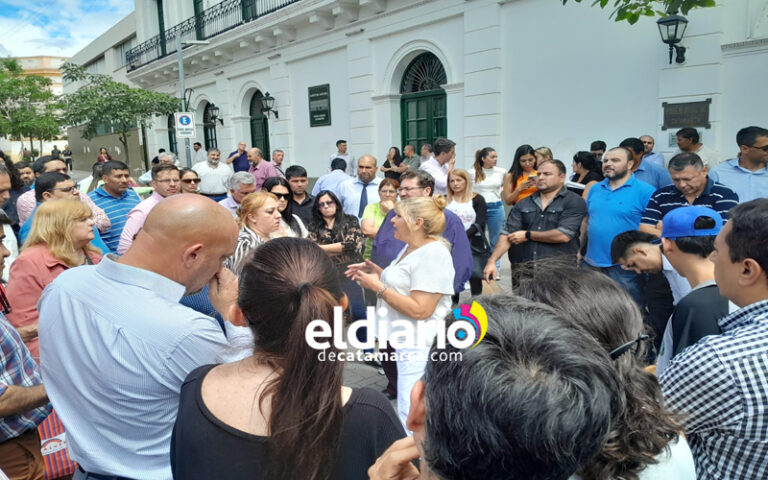 Trabajadores judiciales realizan paro reclamando mejoras salariales