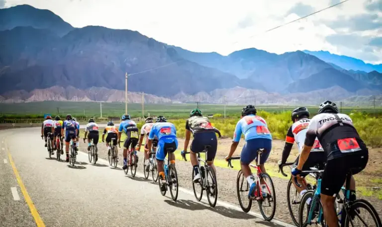 Se dio inicio al calendario 2025 de la Asociación de Ciclismo en Tinogasta