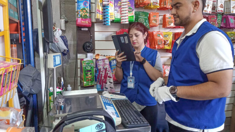 One Shot: sancionan a un comercio por publicidad engañosa