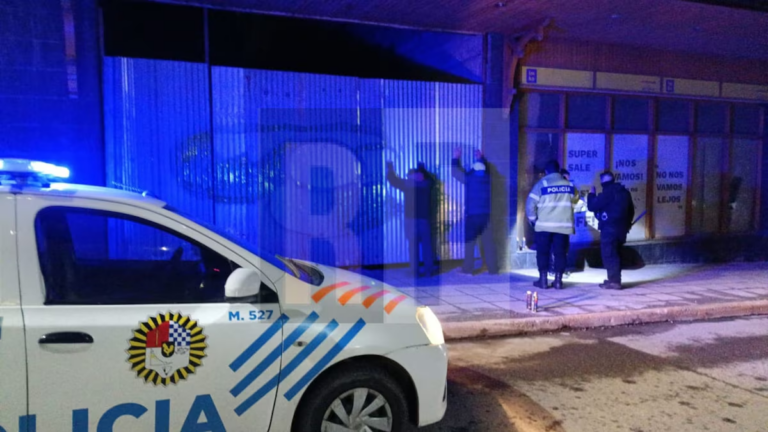 Peter Lanzani fue detenido en Ushuaia por realizar grafittis en la vía pública