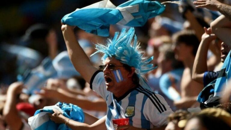 Argentina visita a Uruguay en el Centenario
