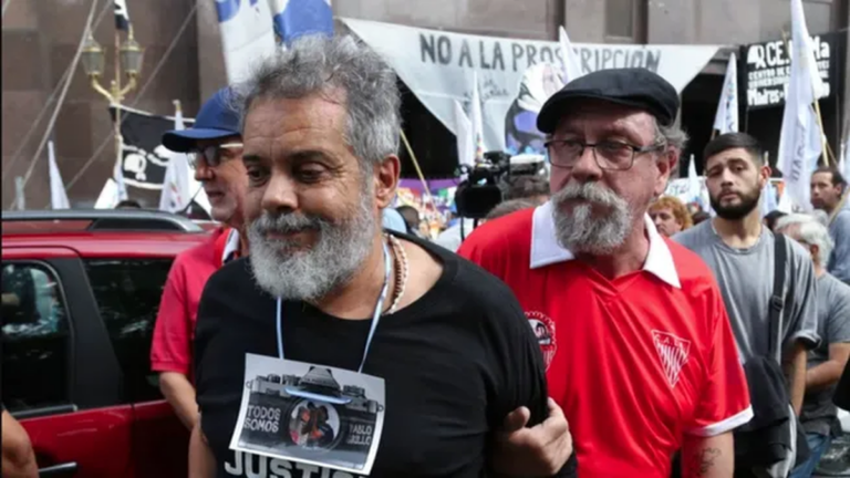 El padre de Pablo Grillo participó de la marcha: «Él estaría acá solidarizándose como siempre»