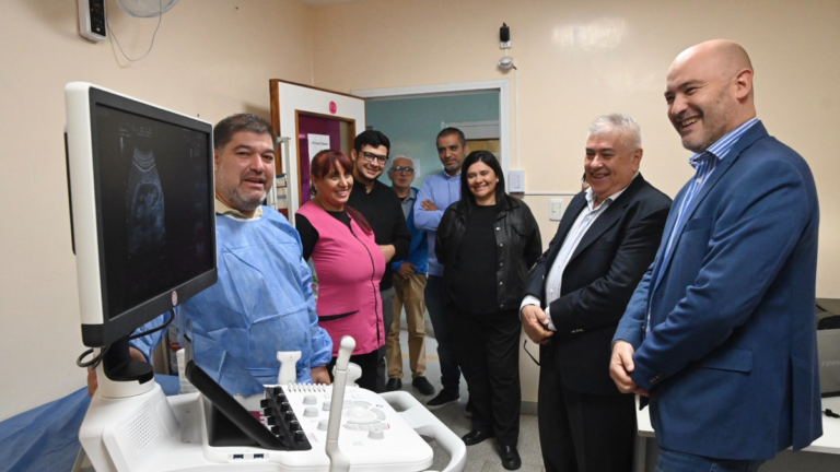 Entregaron equipamiento médico en el hospital de Villa Dolores