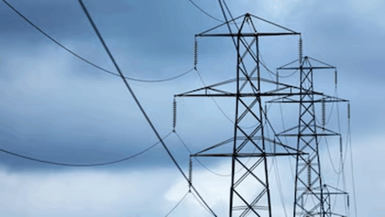 El Gobierno lanzó un plan de obras para evitar cortes de luz