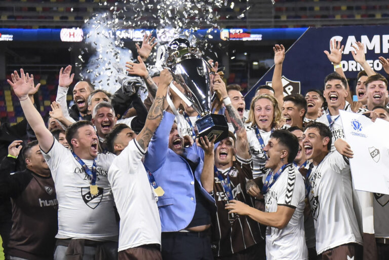 Platense vs Huracán: el Calamar se consagró campeón del Torneo Apertura