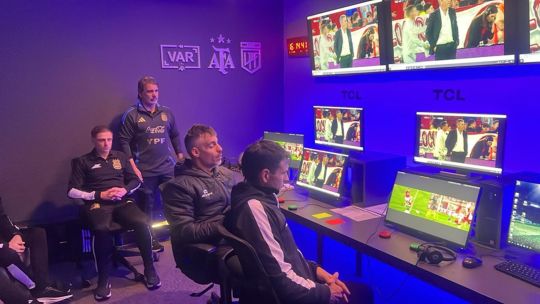 La Liga Profesional regresa con nuevas medidas arbitrales: los cambios para el Clausura 2025