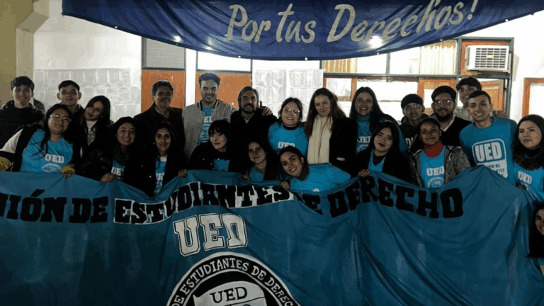 Tras la derrota, la UED apoyó al decano