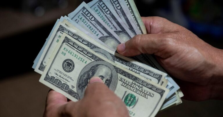 Dólar tarjeta hoy: a cuánto cotiza este martes 15 de julio