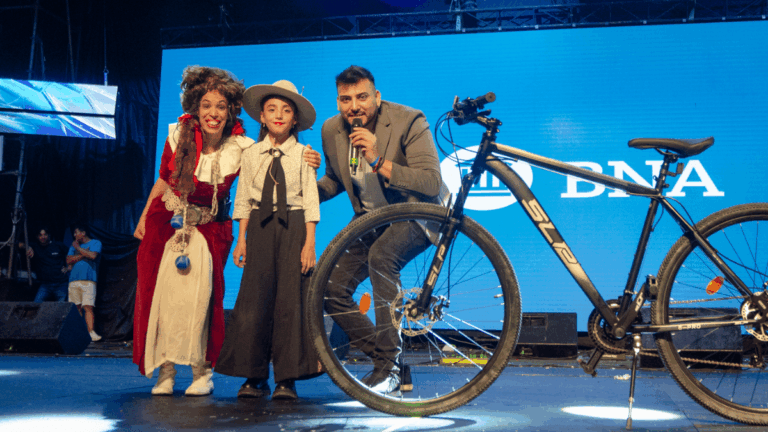 Cómo hacer para ir al Poncho en colectivo y volver en bicicleta?