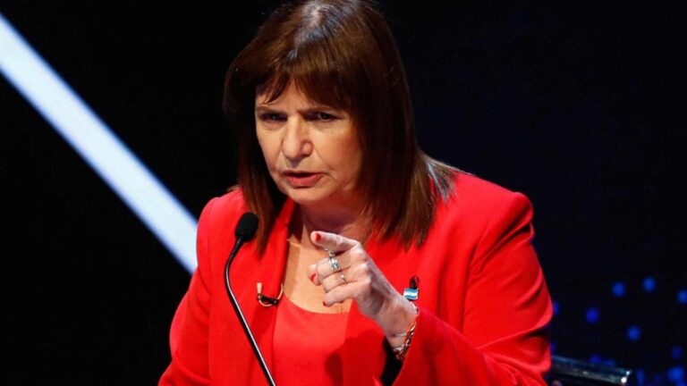 Patricia Bullrich aumentó el gasto en seguridad y la motosierra no la afecta