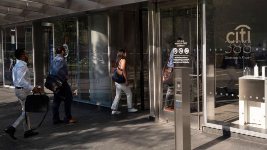 El Citi le pide a los analistas que revelen si aceptaron ofertas externas