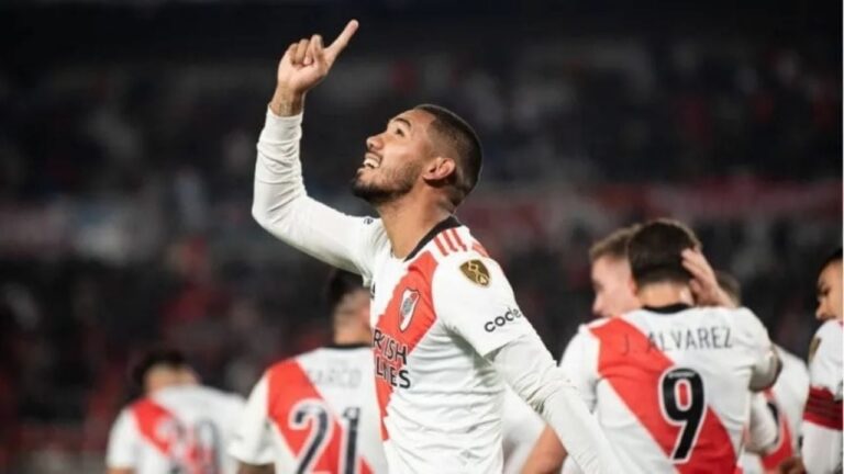 David Martínez arregló y  se va al fútbol de Paraguay