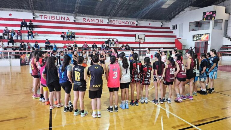 Los seleccionados femeninos se forman