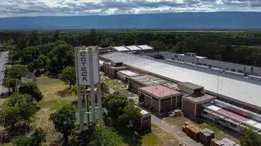 A partir de hoy, somos desempleados: crónica del cierre de una histórica empresa textil