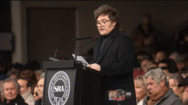 Milei anunció bajas «permanentes» a las retenciones del campo