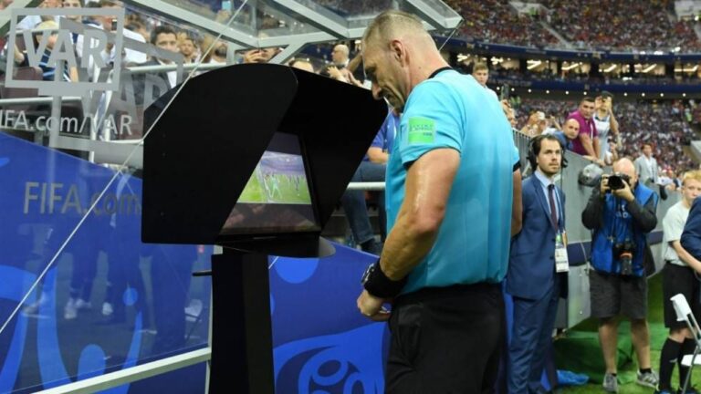 La FIFA implementará el «VAR por pedido» en el Mundial Sub-20