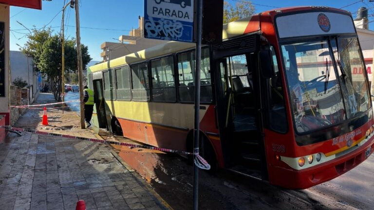 Por arreglo en avenida Belgrano, habrá barrios sin agua en Capital: hasta qué hora