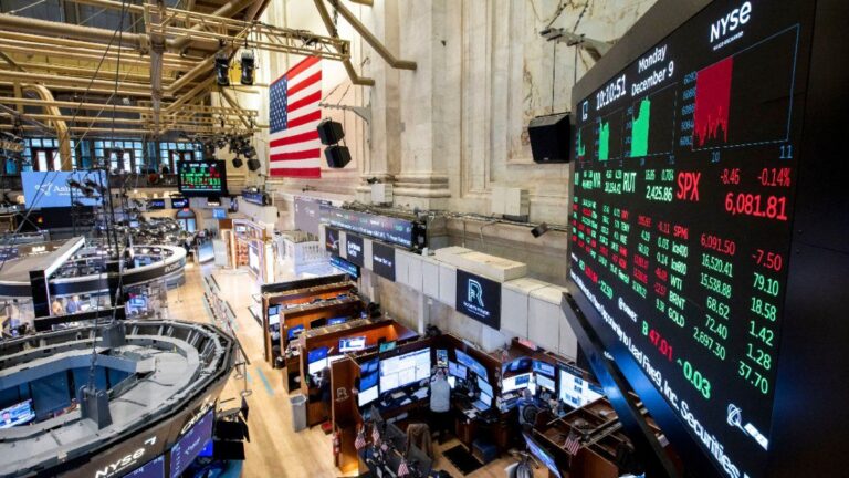Wall Street retrocedió ante la incertidumbre comercial entre EEUU y China