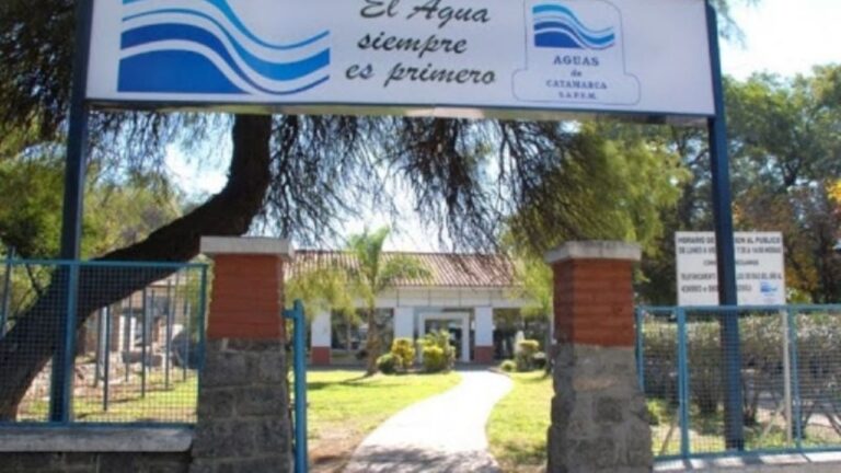 Barrio 30 v.v sur: «Aguas Catamarca no nos da solución,hace más de 4 meses que venimos con corte de agua»