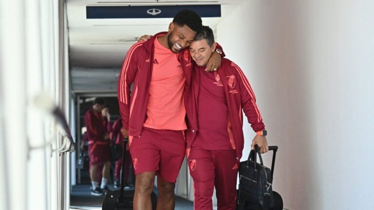 El posteo de Miguel Borja en redes: foto con Gallardo y mensaje con doble lectura