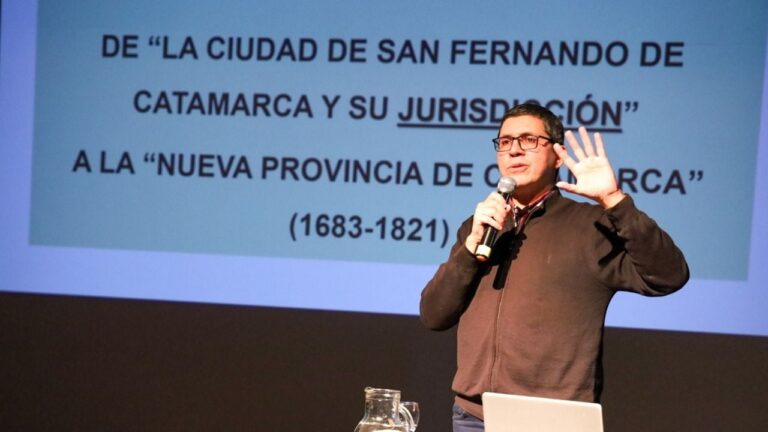Marcelo Gershani Oviedo  deslumbró al público en el  ciclo Compartiendo Saberes