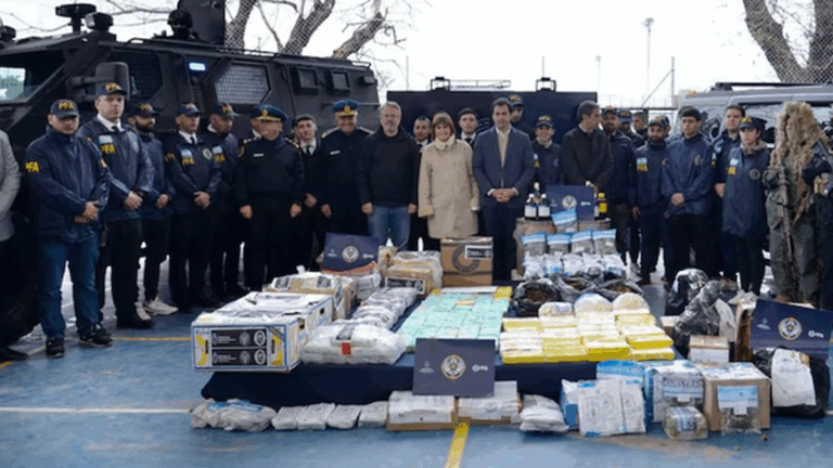 En ocho meses secuestraron más de 900 toneladas de precursores