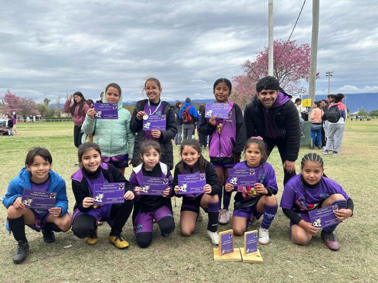 El Club Fiel tuvo su tercera edición del torneo de fútbol femenino infantil, «Sueño Violeta»