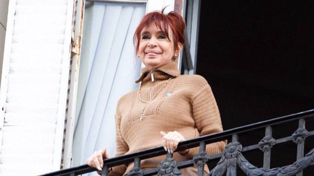 «La vas a chocar mal!»: el mensaje de Cristina Kirchner contra Milei tras la intervención del Gobierno en el dólar