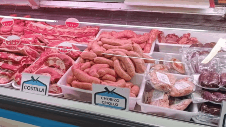De la carnicería al calabozo: irá preso por robar chorizos y un parlante