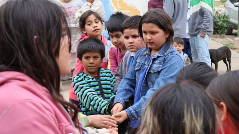 Sorprendente festejo del Día de las Infancias en las Vías Este