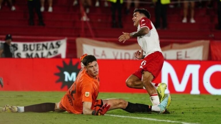 Huracán igualó frente a Vélez