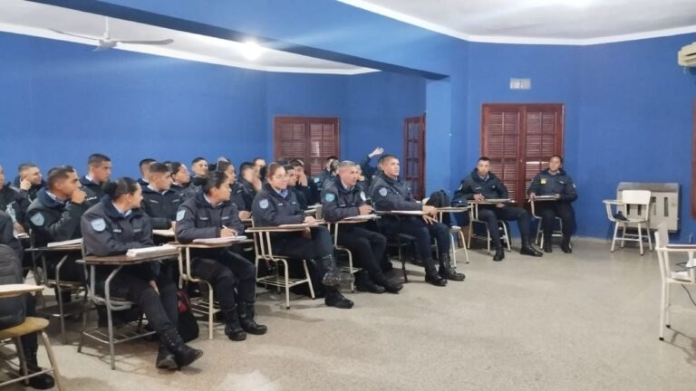 Aspirantes de la Escuela de Suboficiales y Agentes recibieron capacitación en Primeros Auxilios