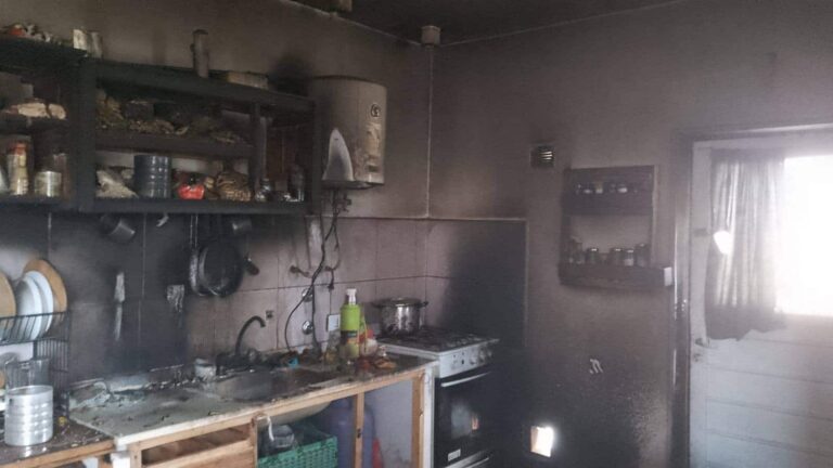 Incendio en una vivienda de Valle Chico: importantes daños materiales
