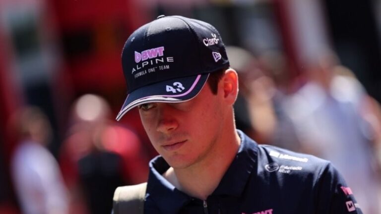 Tras un buen arranque, Colapinto sufrió un choque y terminó último en el GP de Azerbaiyán de la Fórmula 1