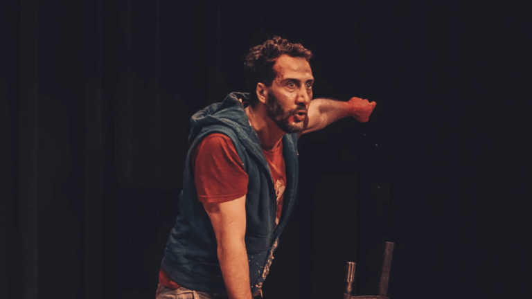 Luciano Cáceres llega a Catamarca con Muerde, un thriller psicológico multipremiado