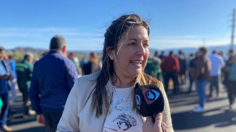 Zenteno dijo que las personas que hacen política con la agresión no entienden el valor de la obra de cloacas