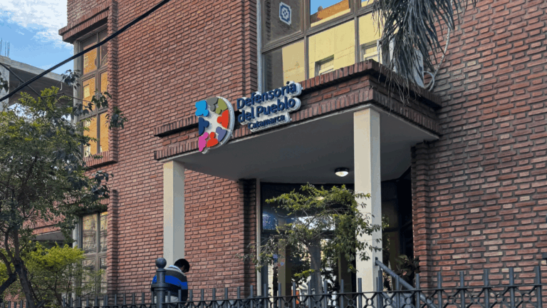 Con modificaciones, la Bicameral aprobó el reglamento de la Defensoría del Pueblo