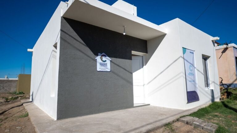 Más familias catamarqueñas accederán a la escritura de sus viviendas: el listado completo