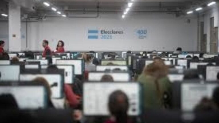 El Gobierno entregó a la Justicia Electoral los códigos fuente de los sistemas de transmisión y recuento