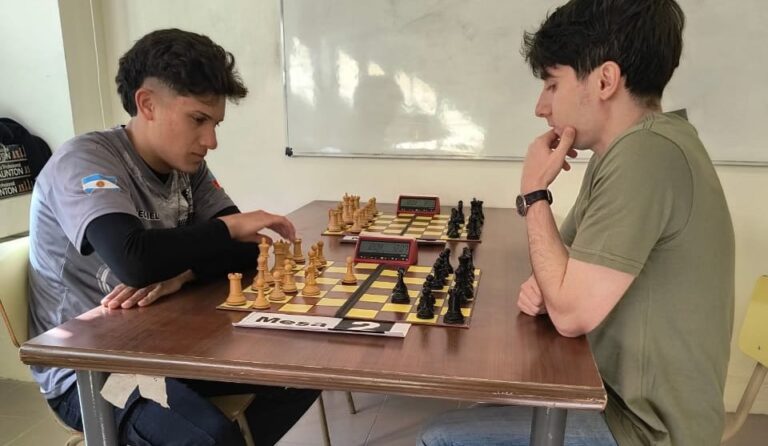 Catamarqueño se destacó en un torneo internacional de ajedrez