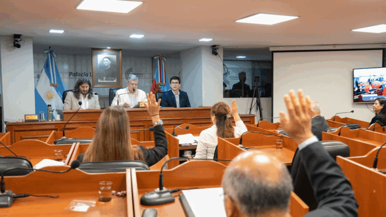 Media sanción para modificar Ley sobre declaración de utilidad pública para obras en el Aeropuerto