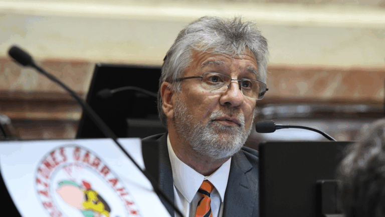 Guillermo Andrada: «No existe un país libre con una educación cercenada»